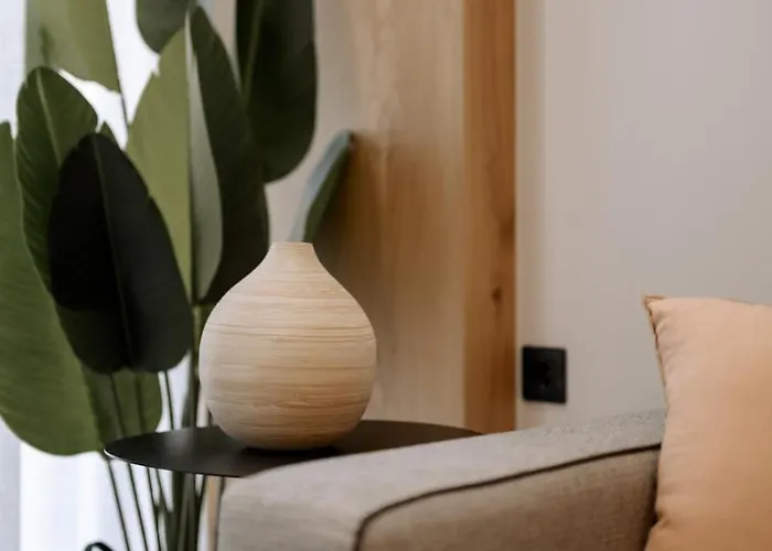 Lineria Luxury Living